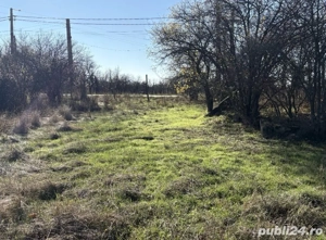 Teren la 11 km de Pitesti