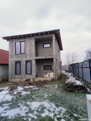 Proprietar vand casa la gri in Giarmata parter + etaj si anexa 