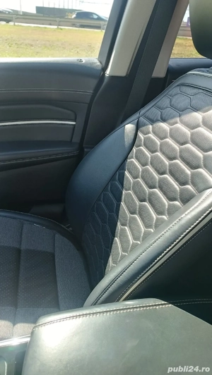 Ford EDGE Vigniale 2020 - imagine 4