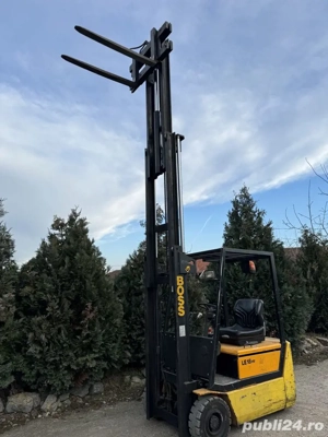 Stivuitor electric cu ridicare la 6m