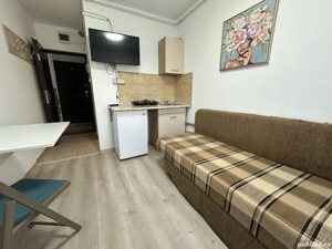 Sunt proprietarul si inchiriez garsoniera in Calea Girocului, cu centrala proprie pe gaz. 