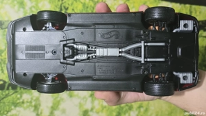 Ferrari 550 Barchetta 1:18 HotWheels - imagine 4