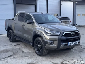 Toyota Hilux 2.8d Invincible usor avariat  12000 