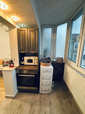 Apartament cu 2 camere, 60 mp, renovat, zona Bucovina - imagine 3