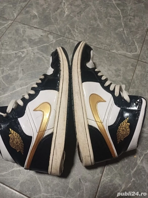 Jordan 1 Black&Gold