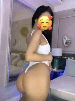 Sexy girl la voi in oraș pentru prima oară 