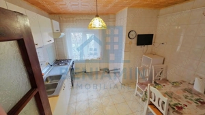 3 camere decomandate Brazda 79mp -centrala -doua bai -bucatarie mare