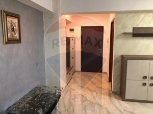 Apartament cu 3 camere de închiriat în zona Nufărul - imagine 12