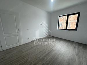Apartament cu 2 camere, semidecomandat, etaj 2, zona Lidl din Giroc - imagine 5