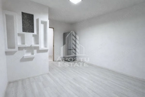 Garsoniera , etaj 4/4, zona Sagului