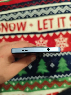 Vand telefon Redmi impecabil (nou)