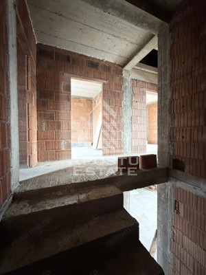 Duplex cu 4 camere, bucatarie separata, toate utilitatile, la asfalt. - imagine 8