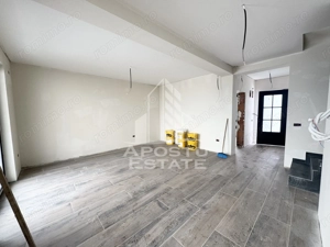 Case insiruite cu 3 camere, bucatarie inchisa, toate utilitatile. - imagine 11