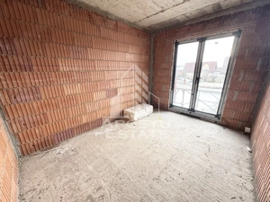 Duplex cu 4 camere, bucatarie separata, toate utilitatile, la asfalt. - imagine 13