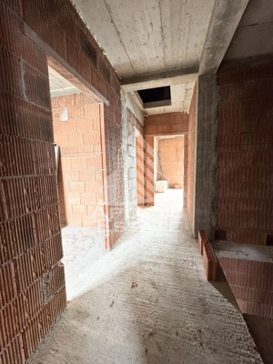 Duplex cu 4 camere, bucatarie separata, toate utilitatile, la asfalt. - imagine 12