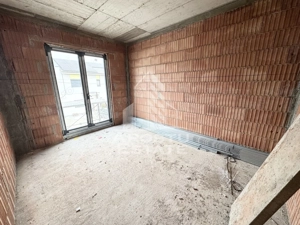 Duplex cu 4 camere, bucatarie separata, toate utilitatile, la asfalt. - imagine 14
