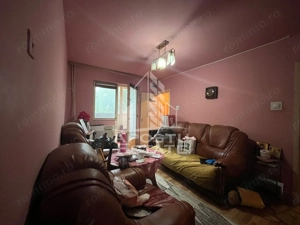 Apartament cu 3 camere, centrala proprie, etajul 1, zona Sagului