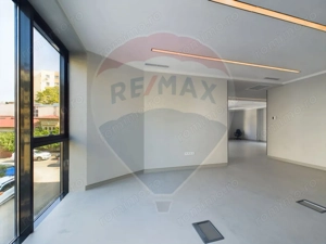 Oportunitate - Spatiu de birouri premium in Cladire Mixta Zona Decebal - imagine 16