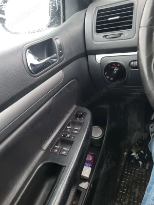 Vând golf5 4x4,1.9tdi an 2005 - imagine 5