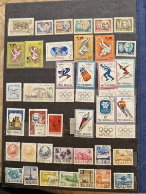 vîînd 2 clasoare timbre ,zimțate si ștampilate