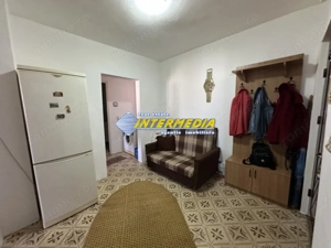 Apartement 2 Camere Decomandate 53 mp mobilat utilat balcon inchis view superb - imagine 11
