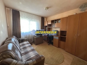 Apartement 2 Camere Decomandate 53 mp mobilat utilat balcon inchis view superb - imagine 12