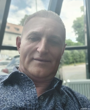 Matur,educat,inalt cu locatie pentru doamne indiferent de varsta