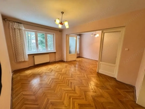 4 camere spațioase + garaj | 2 băi cu geam | Bloc de cărămidă | Zonă liniștită