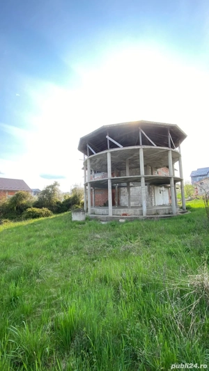 Vand casa la roșu in Valenii de Munte