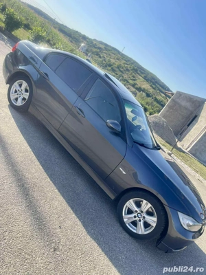 BMW Seria 3 (E90)   320d - imagine 5