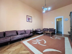 Apartament cu 2 camere, decomandat, 80mp, etaj 1- Complex Studentesc