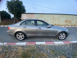  Merceds C Klass 220 - imagine 9