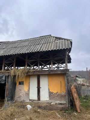 Vând casă bătrânească, pătul și fânar pe o suprafață de 518 mp - imagine 3