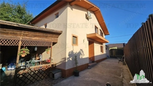 2 case  la pret de una in Valu lui Traian