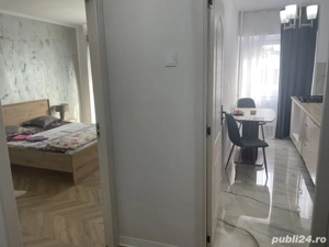 13 septembrie -sebastian liberti mall Spital panduri - imagine 3