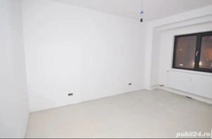 Vând apartament 3 camere pe str Viorele  vis-a-vis de școala 97 Tineretului - imagine 3