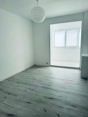 3 Camere TITAN Metrou | Et. 9 | 