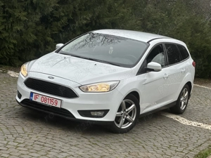 Vand Ford Focus break, 1.5 tdci, 105 cp, EURO 6, culoare alba.