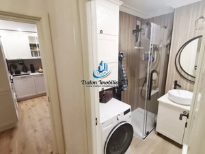 Apartament 3 camere semidecomandat, etaj 9, zona Spital - imagine 9