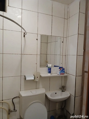 inchiriez camera stil garsoniera