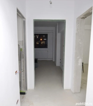 Vând apartament 3 camere pe str Viorele  vis-a-vis de școala 97 Tineretului - imagine 5