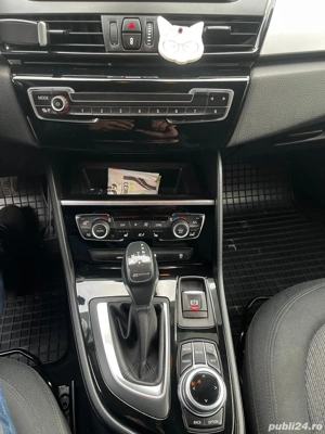 BMW model 225XE iPerformance 4x4 Plug-in Hybrid - imagine 7