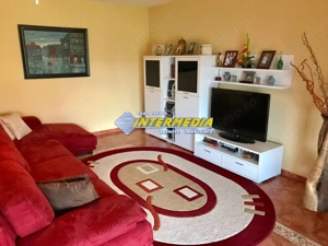 Casa de vanzare Alba Iulia CETATE cu 4 dormitoare si living finisata complet  - imagine 2