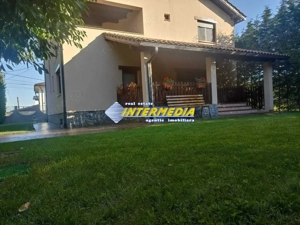 Casa de vanzare Alba Iulia CETATE cu 4 dormitoare si living finisata complet  - imagine 15