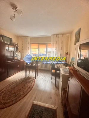 Garsoniera decomandata 32 mp de vanzare etaj 1 Cetate  - imagine 4
