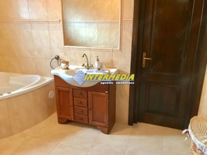 Casa de vanzare Alba Iulia CETATE cu 4 dormitoare si living finisata complet  - imagine 14