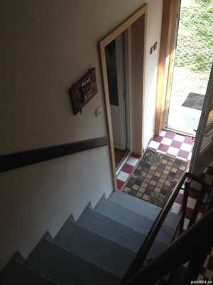 De vanzare 2 case situate in aceeasi curte, teren 749 mp, zona Brancoveanu - imagine 4