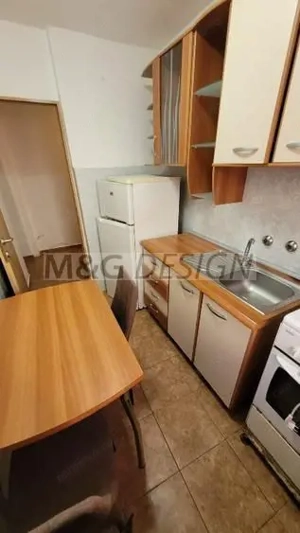 Apartament 1 camera zona Circumvalatiunii etaj 1 - imagine 6
