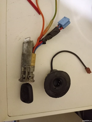 Contact auto cu cheie Peugeot 206