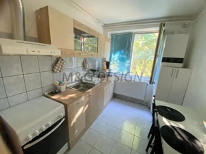 3 camere confort 1 etaj 3 zona Medicina CENTRALA PROPRIE - imagine 8